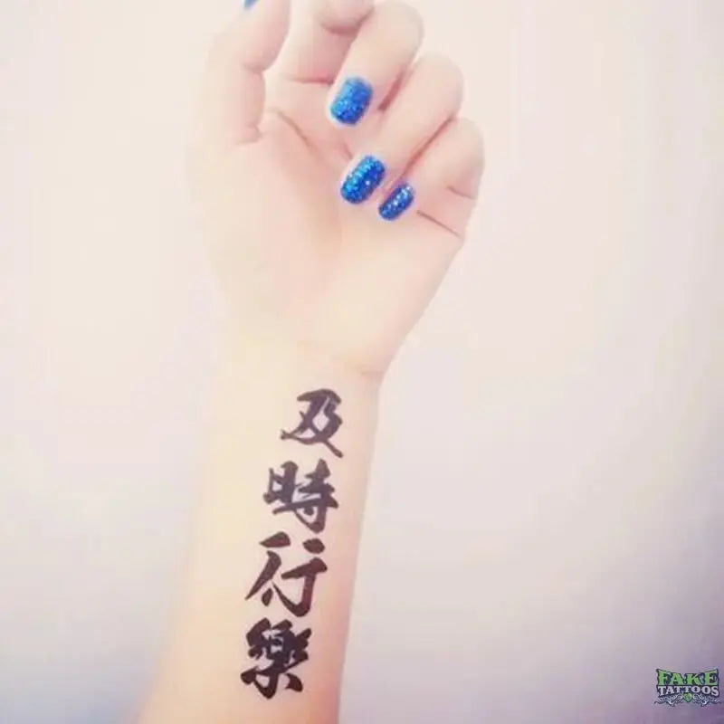 Chinese words temporary tattoos small hand finger tattoo sticker men women body art painting fake tatoo set